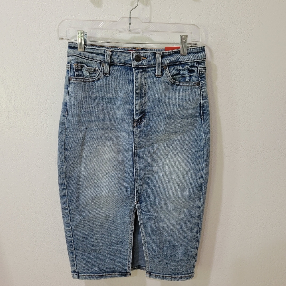GUESS jean skirt size small